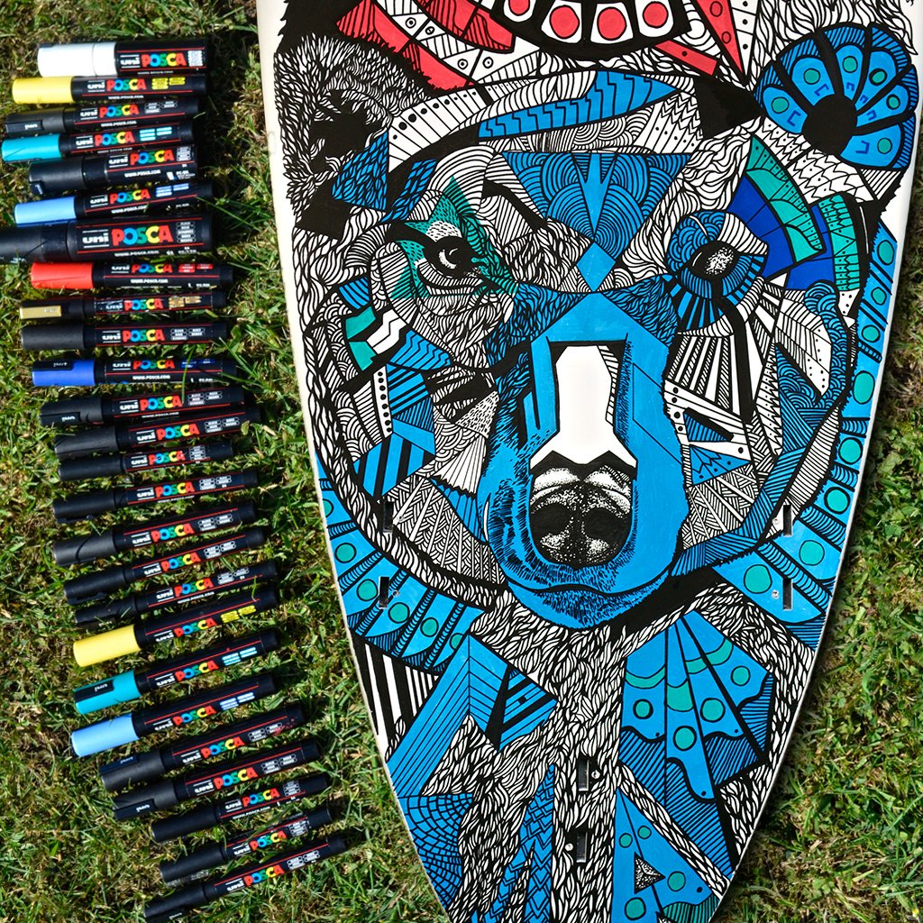 poscauk's tweet photo. Super detailed totem illustration by @ sam_marsh_illustration on a surfboard! Using geometric shape to add character to each animal - really impressive stuff!
#customsurf #customsurfboard #custom #customdeck #POSCAboard #POSCAfashion #POSCA #PenArt #PaintPen #POSCAart #POSCApens https://t.co/CkSBkB4qXH