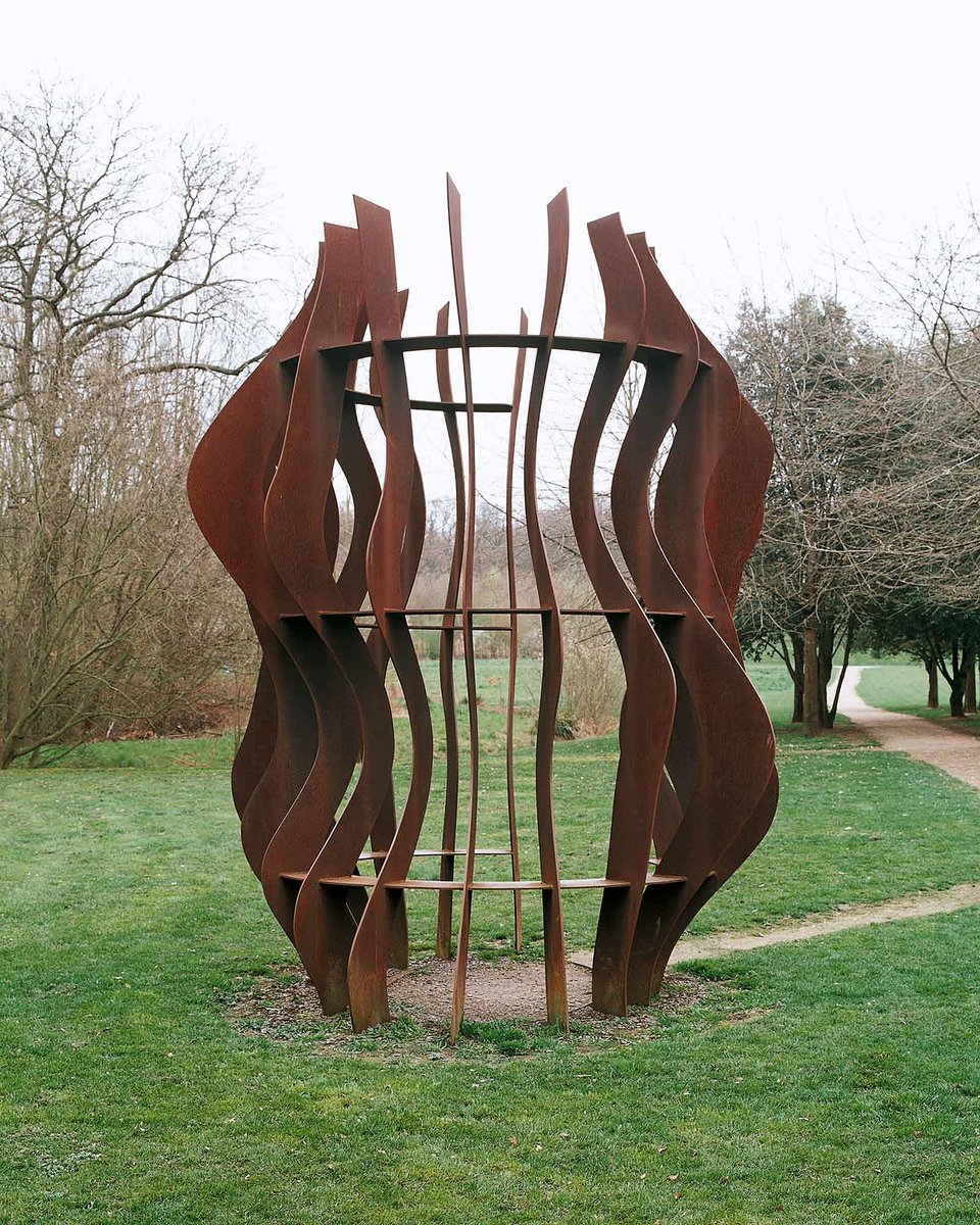 sculpturetownUK's tweet photo. 3 trails on our brand new website will guide you to a curated selection of sculptures from the #harlowsculpturetown collection. Discover 'Methuselah' by Nick Turvey (2010) on our Cycle Loop. Link in bio. https://t.co/joqXTVfby1