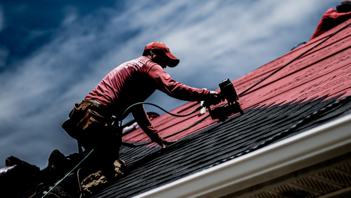 guyroofing's tweet photo. We create custom safety plans for each individual worksite.Each roof has its own set of unique challenges, so we go beyond a one-size-fits-all safety program. Yet another reason to #GoWithGuy! https://t.co/7TFOB9SRTk