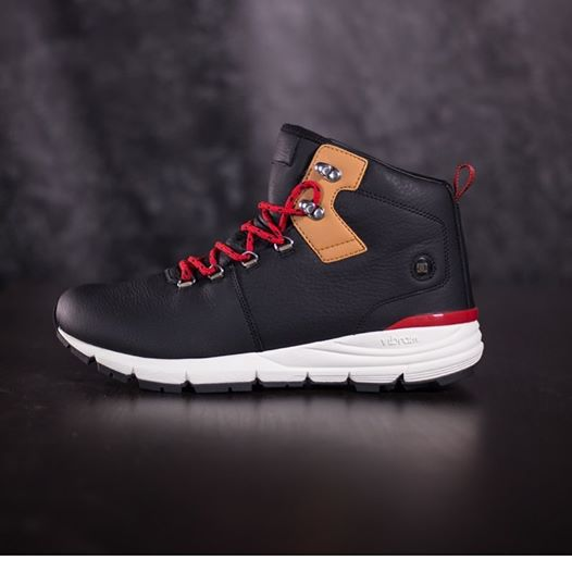 Borcegos MUIRLAND LX. Nuevo modelo en cuero y nobuk con interior de Thinsulate™️, caliente y cómodo • Plantilla OrthoLite®️para un mejor acolchado • Suela intermedia Vibram®️para mayor amortiguación • Suela exterior Vibram®️
12 cuotas sin interés en bit.ly/30rvGFg