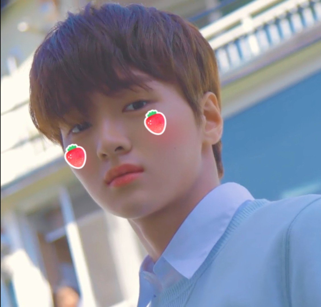 yada_jkk's tweet image. ชอบฟิลเตอร์ที่เป็นสติกเก้อตรงแก้มแบบนี้มากเลยอ่ะ มันดูน่ารักนุบนิบมากเลย