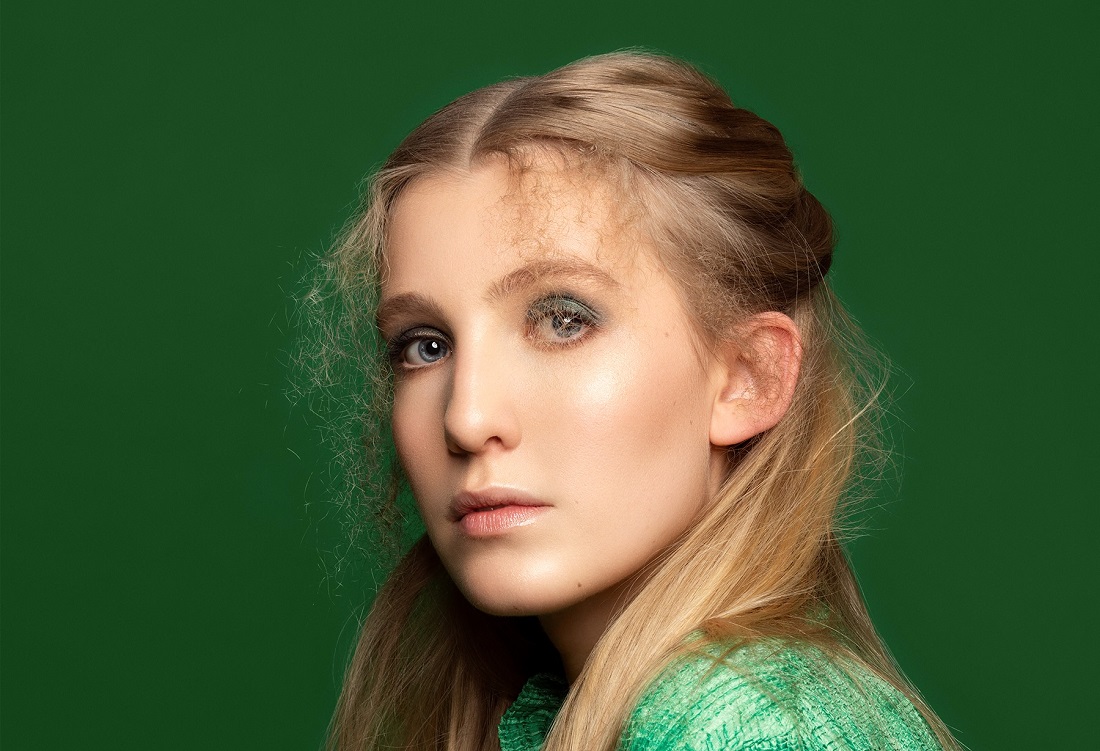 npsmusic's tweet photo. Vaarin er ute med den flotte EPen, «Bitter Taste Of Goodbye» på #MadeRecords som er denne «Ukens album». Les intervju og hør hennes 20+5 spilleliste her: https://t.co/2q8eZZaeEp #ukensalbum #vaarin #pop #bittertasteofgoodbye #EP #singersongwriter https://t.co/6AphlQwiQl