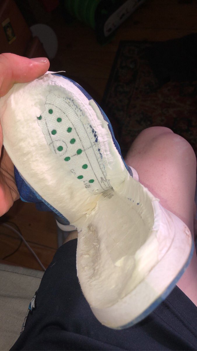 Recently bought these nike air zoom Pegasus 35 and they ripped after 2 weeks. I email Nike customer care but got no reply. Poor service.<a href="/Nike/">Nike</a> <a href="/nikefootball/">Nike Football</a> <a href="/nikestore/">Nike.com</a> <a href="/usnikefootball/">Nike Football</a> @teamnike <a href="/NikeTrail/">NIKE TRAIL RUNNING</a> <a href="/NikeNYC/">Nike NYC</a>  <a href="/RunningQuotes/">Real Runners</a>