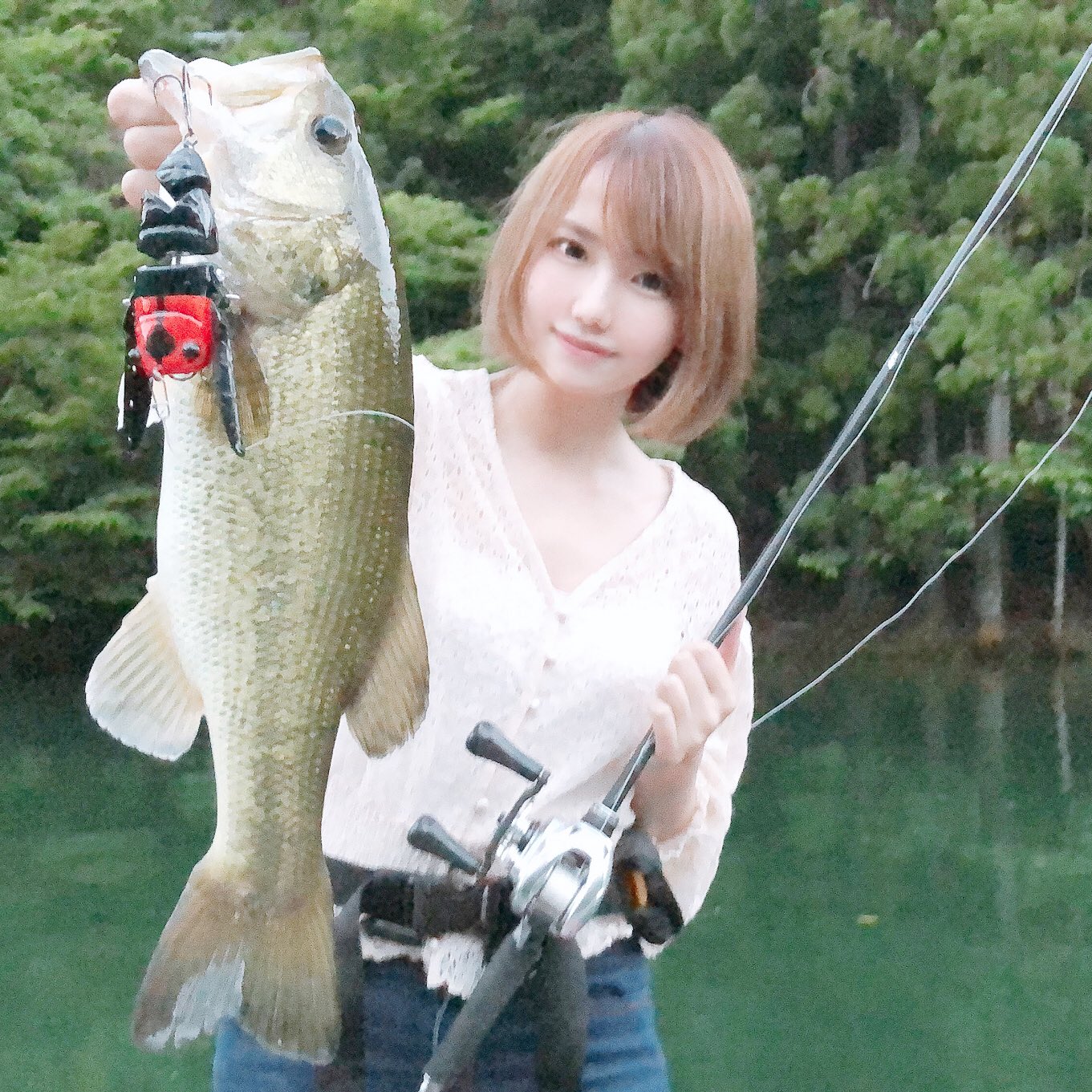 りんか タンケットp乙 蛍カラーで このくらいの時期からたまに見かける蛍は夏らしさを感じられて好きです りんりんショップで今日の21時から蛍カラー発売開始 釣りガール 釣り女子 りんか 釣りガールりんか りんりんりんか バス釣り りんか タンケットp乙 蛍カラーで このくらいの時期からたまに見かける蛍は夏らしさを感じられて好きです りんりんショップで今日の21時から蛍カラー発売開始 釣りガール 釣り女子 りんか 釣りガールりんか りんりんりんか バス釣り