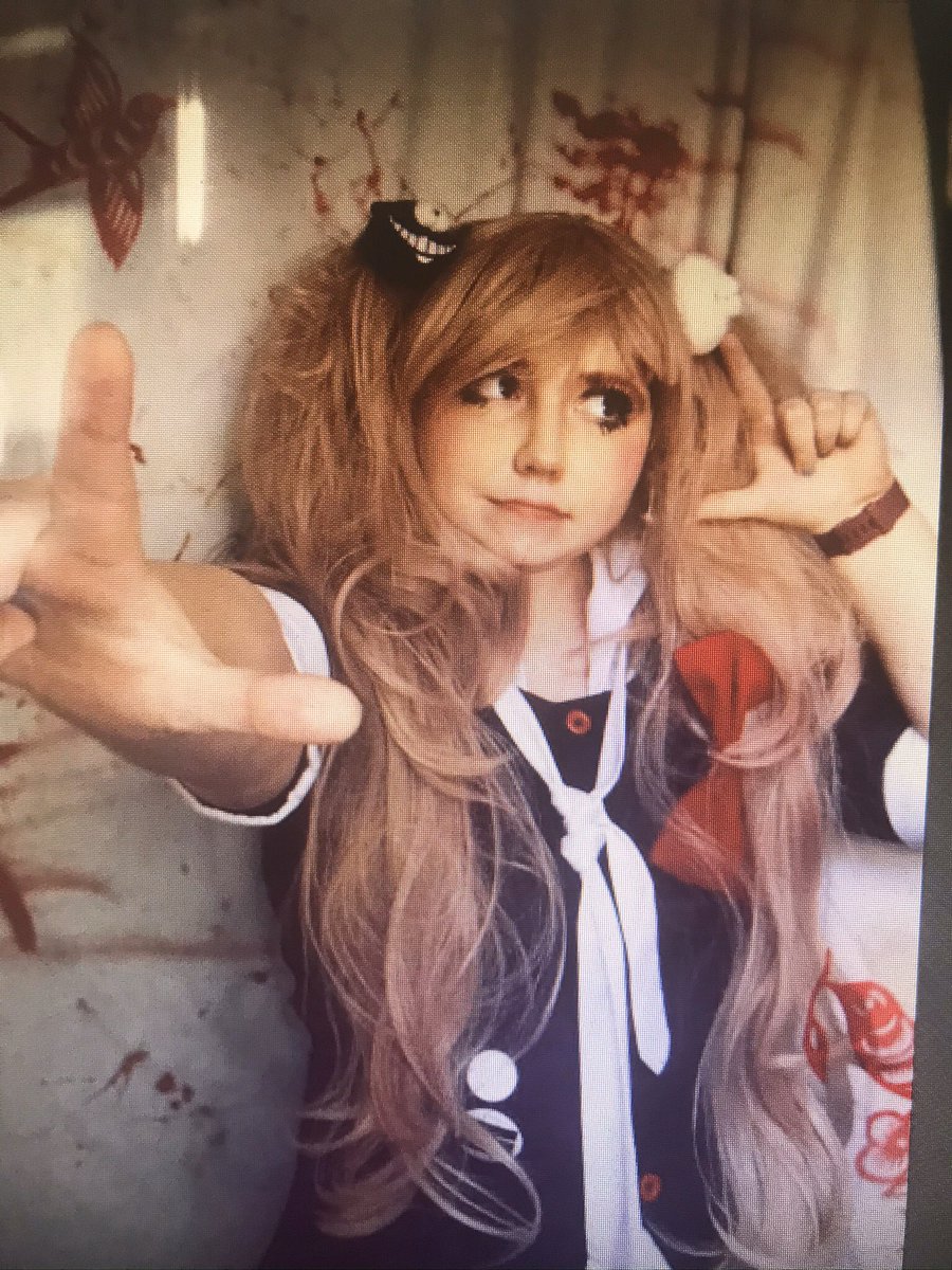 auress21's tweet photo. New cosplay! Can you guess wich one it is? https://t.co/3NZngJyIvG