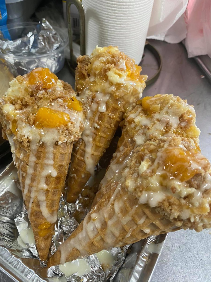 Peach cobbler cheesecake cones...  I think I just came a little 🥴🥴🥴