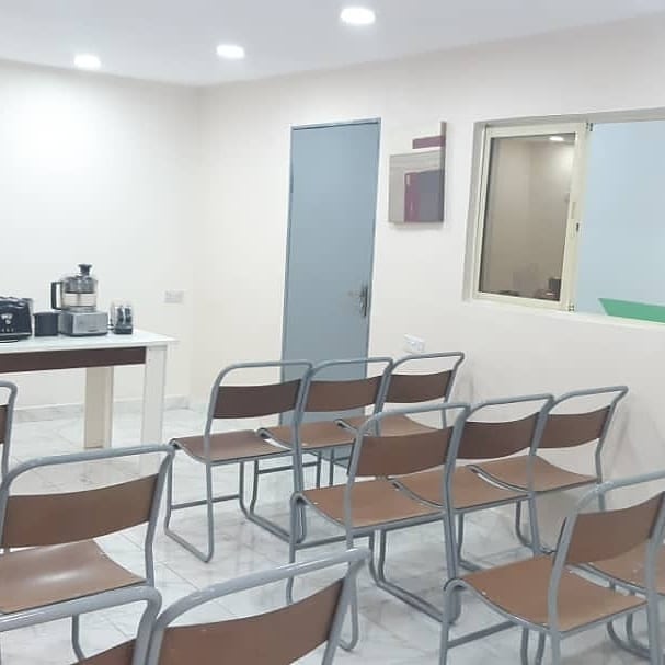 SpeedMeals's tweet image. Hi there, 😍😘

Introducing Speedmeals Culinary Art Center!

Take a look at our newly improved location... We've got our training rooms tailored to your comfort. 

🕺🕺😍

Spread the word
Thank you

#speedmealsmobilekitchen 
#culinaryartcourses
#cateringinlagos 
#trainingrooms