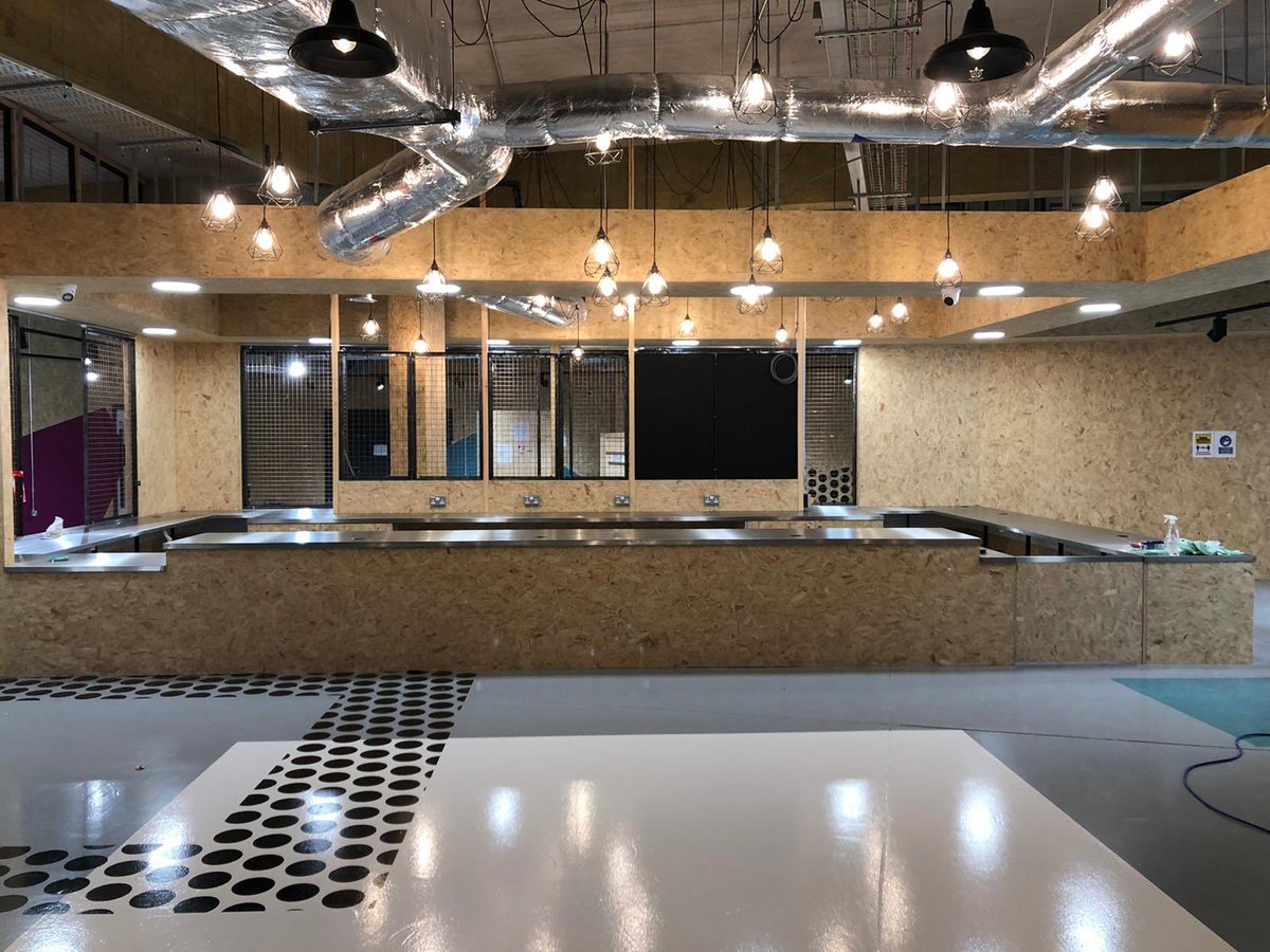 Lignify1's tweet image. Been busy manufacturing and installing this interesting mix of smartply OSB and stainless steel worktop to produce this amazing cafe servery counter, located in a higher education exhibition centre. Thoroughly enjoyed the challenge of working with new materials