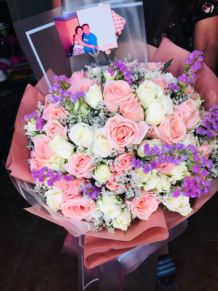 YouScoop's tweet photo. LOOK: A loving husband made sure that “his great love” felt all of his devotion on their 25th anniversary even after he’s gone. https://t.co/11SWg5z4tu