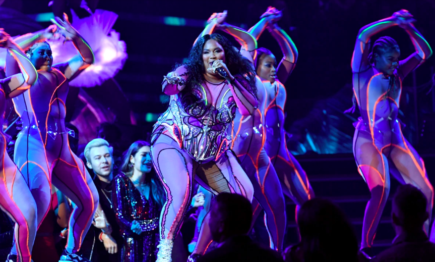 RollingStone's tweet photo. The Grammys’ "Urban Contemporary" category is now "Progressive R&amp;B" https://t.co/aIBljXsziA https://t.co/V9S60hVoqL