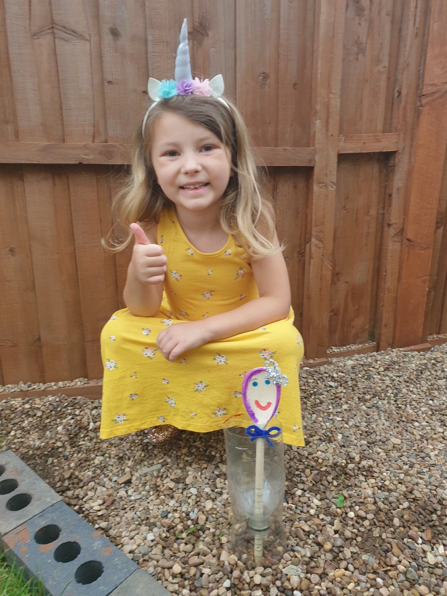 Smiler0806's tweet photo. @SherrierY1 Niamhs done her Rain Catcher This Morning, Now We're Hoping For More Rain... https://t.co/ZokeJycYP9