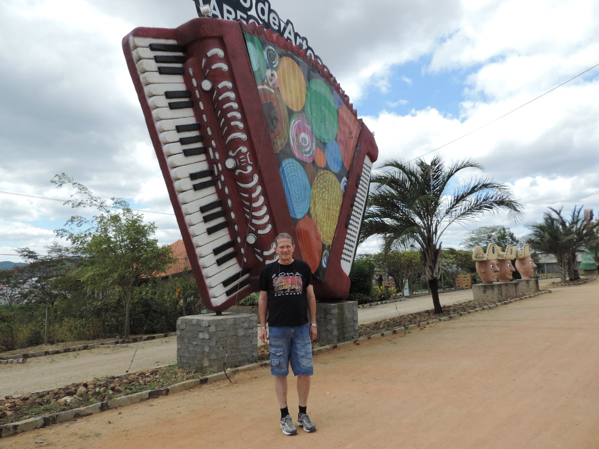 ...* Turismo em Belo Jardim

...* C1 - Comunica: ...* Os melhores imóveis do mercado, você encontrará no site: Csli1.com, na Página Csli-1
...* C1 - Informa: Curtam. Compartilhem. Consultem e Pesquisem o Csli1, antes de efetuar qualquer negócio imobiliário.