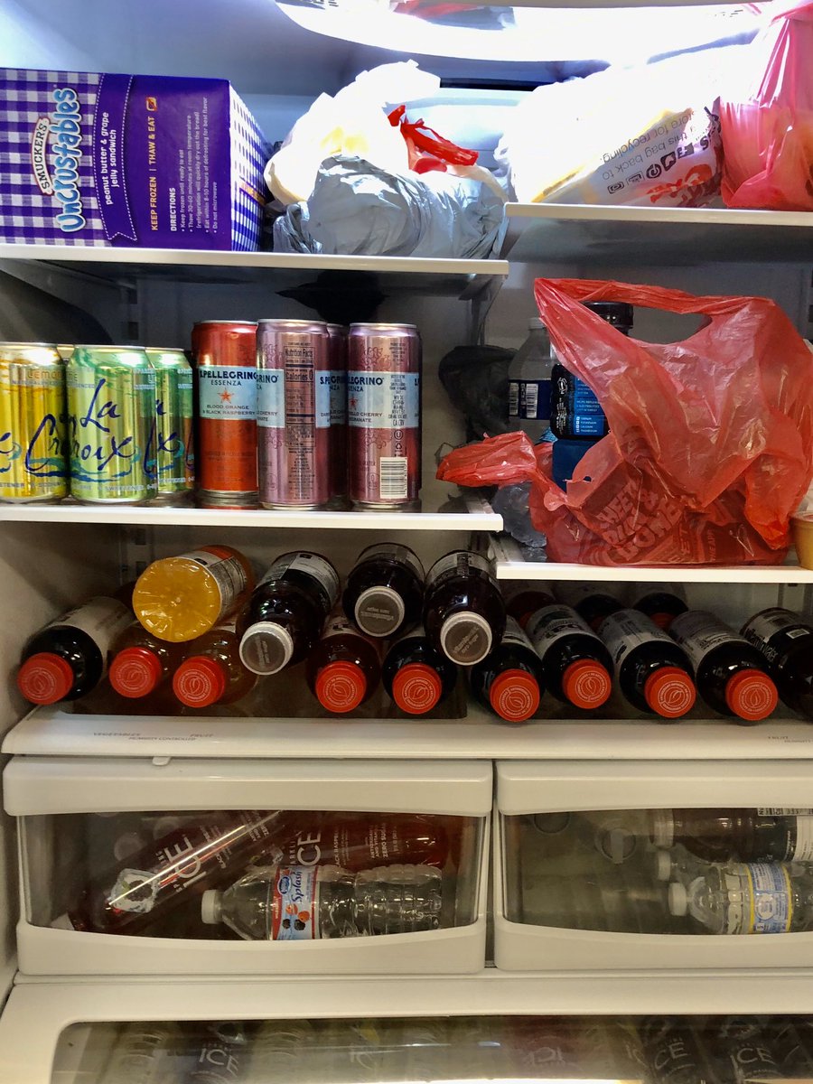 Staying Cool at 4120 today with a fridge full of cold drinks 😎🏖<a href="/_TomCari/">Thomas Cari</a>