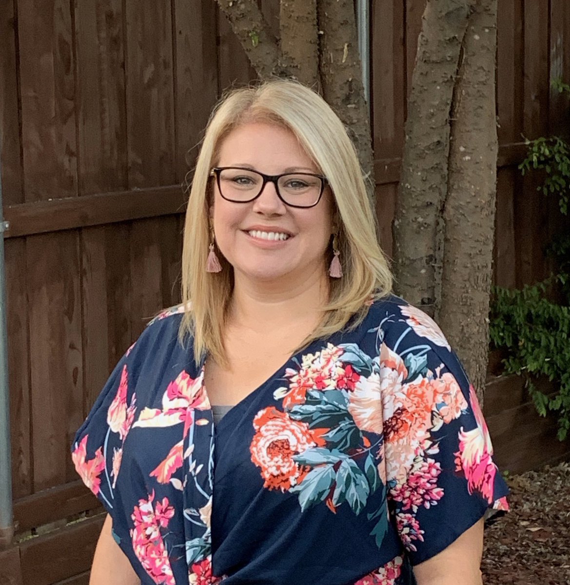 Chanda Ash (@chandaash1104) on Twitter photo Meet Bowie’s new assistant principal—Jenni Smith!! She has served RISD in many roles including TAP master teacher, instructional coach and most recently as academic facilitator for the RHS LC. Jenni is also one amazing human! <a href="/Jenni1002Smith/">Jennifer Smith</a> <a href="/BowieMustangs/">Bowie Mustangs</a> #risdsaysomething ❤️🐴 Meet Bowie’s new assistant principal—Jenni Smith!! She has served RISD in many roles including TAP master teacher, instructional coach and most recently as academic facilitator for the RHS LC. Jenni is also one amazing human! <a href="/Jenni1002Smith/">Jennifer Smith</a> <a href="/BowieMustangs/">Bowie Mustangs</a> #risdsaysomething ❤️🐴