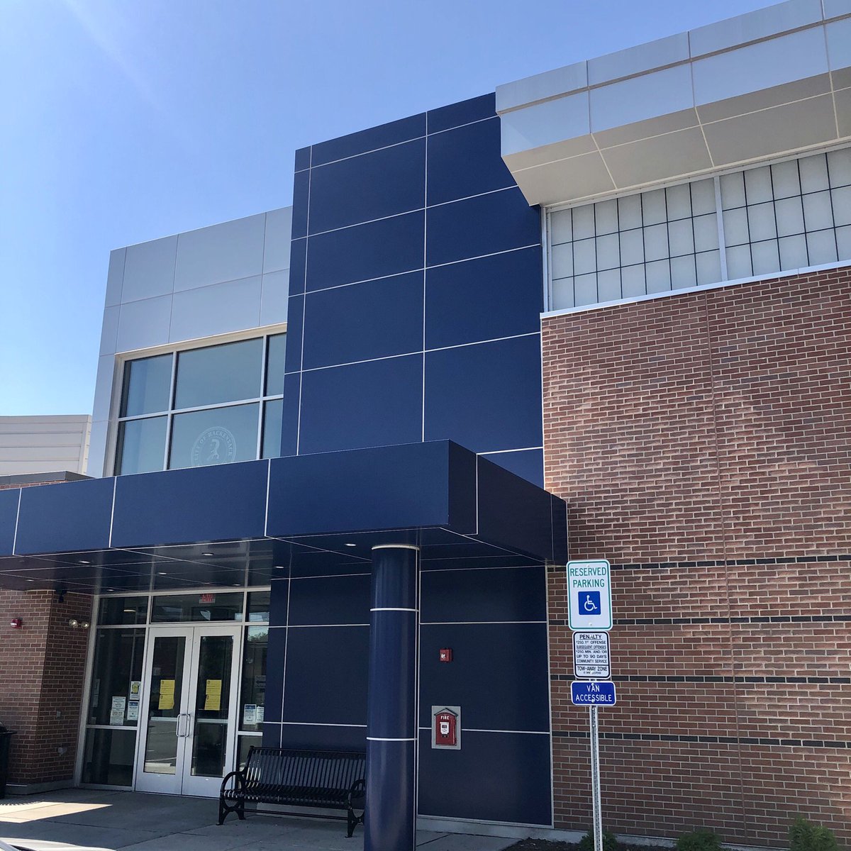 FairfieldMetal's tweet image. This week we get over the hump with the M &amp;amp; M Recreation Center on Holt St. in Hackensack, NJ. This shows the EConect-Z system @FairfieldMetal with Alucobond material.@alucobond