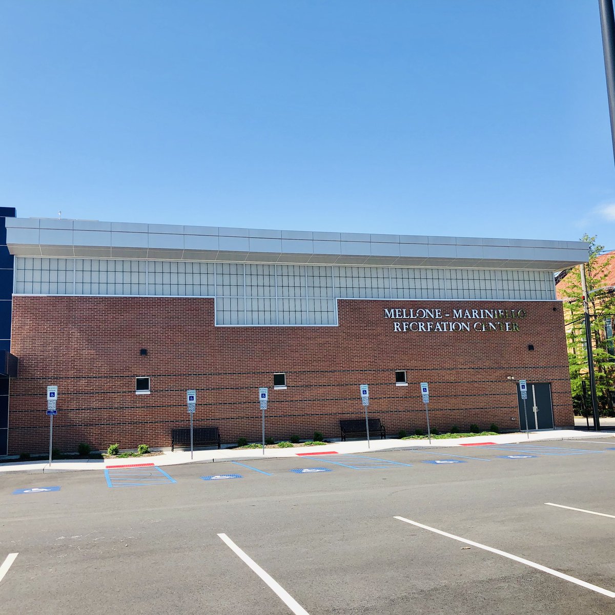FairfieldMetal's tweet image. This week we get over the hump with the M &amp;amp; M Recreation Center on Holt St. in Hackensack, NJ. This shows the EConect-Z system @FairfieldMetal with Alucobond material.@alucobond