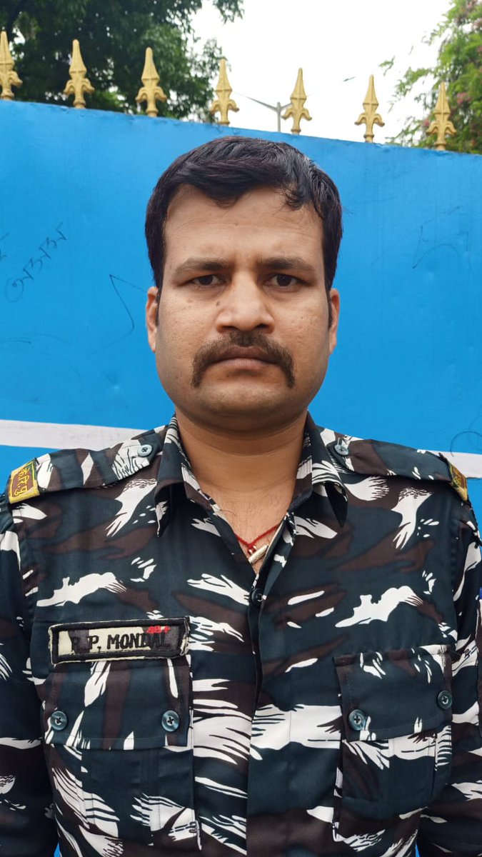 crpfindia's tweet photo. Taking inspiration from the call of PM @narendramodi Constable R P Mondal of #171Bn donated ₹1,00,000 from his savings for the fight against COVID-19.

Apart from rendering his service to nation during COVID-19 he donated ₹60,000 to PM CARES and ₹40,000 to WBSEF. https://t.co/hhu5m99HUD