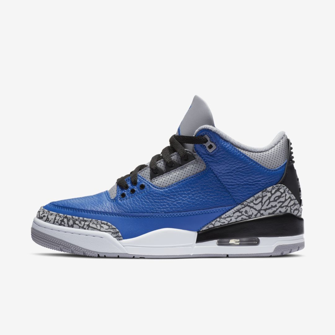 J23app's tweet photo. Jordan 3 Retro "Varsity Royal" official images https://t.co/m7GCSjJVXa