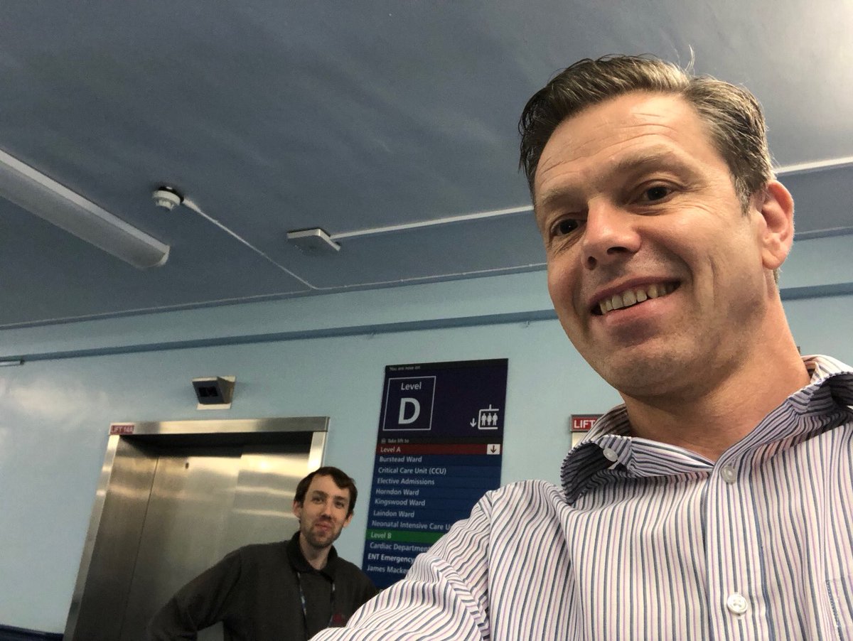 ExpressLiftCo's tweet photo. Our Operations South Director, Mark H. , has been out in the field speaking to customers and our engineers. We’re inspired by our engineers’ commitment and passion to keep essential infrastructure such as hospitals running. Service excellence #matterstous https://t.co/5egUXZL7x3