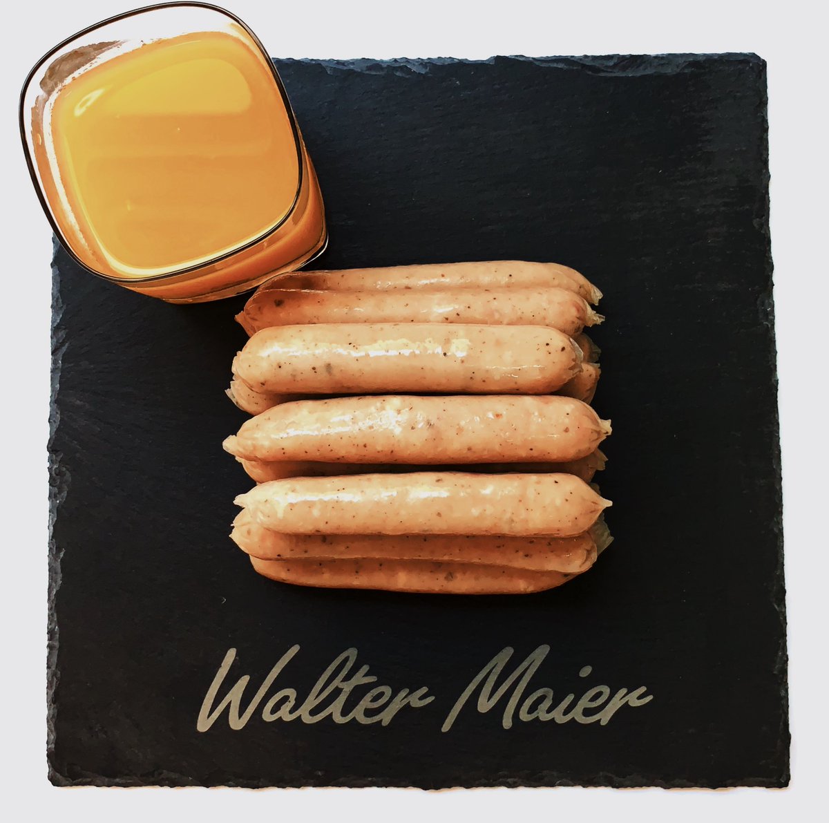 WalterMaierBBQ's tweet photo. Los chorizos de desayuno Walter Maier (breakfast sausages) a base de carne de cerdo, ligeramente dulces, son el complemento perfecto para los huevos revueltos, yuquitas, pan... Hmm, ya me dio hambre! 😄 Disponibles únicamente en la fábrica a 12 unidades por $3 #waltermaierbbq https://t.co/q0hD7h5Mnd