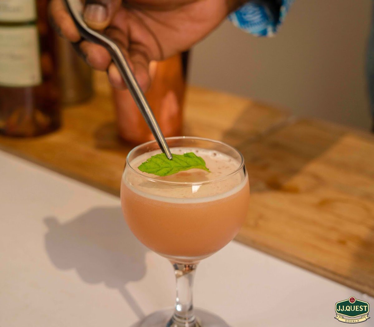 JJQUESTCMR's tweet photo. Special thanks to Alexander Quest, @Voodart @alphee_adimi @Junemachia @KristianMbappe @dipi_jeph & Linda K 🥳
#VisiterLAfrique #Cocktail #Douala #JJQUEST #JeanFilliouxCognac https://t.co/1KSfv4fPoF