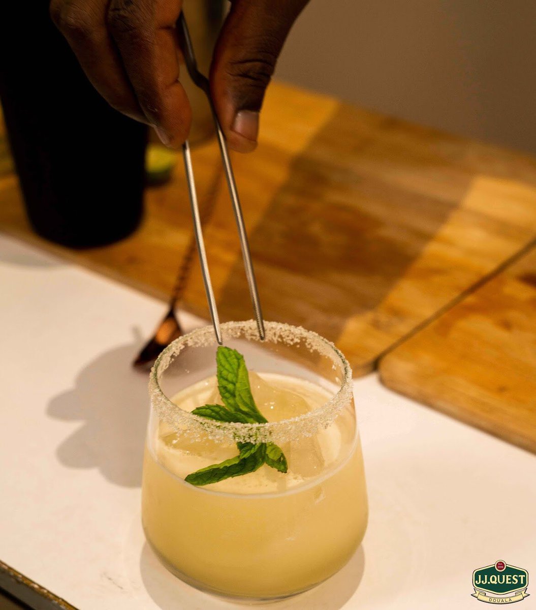 JJQUESTCMR's tweet photo. Special thanks to Alexander Quest, @Voodart @alphee_adimi @Junemachia @KristianMbappe @dipi_jeph & Linda K 🥳
#VisiterLAfrique #Cocktail #Douala #JJQUEST #JeanFilliouxCognac https://t.co/1KSfv4fPoF