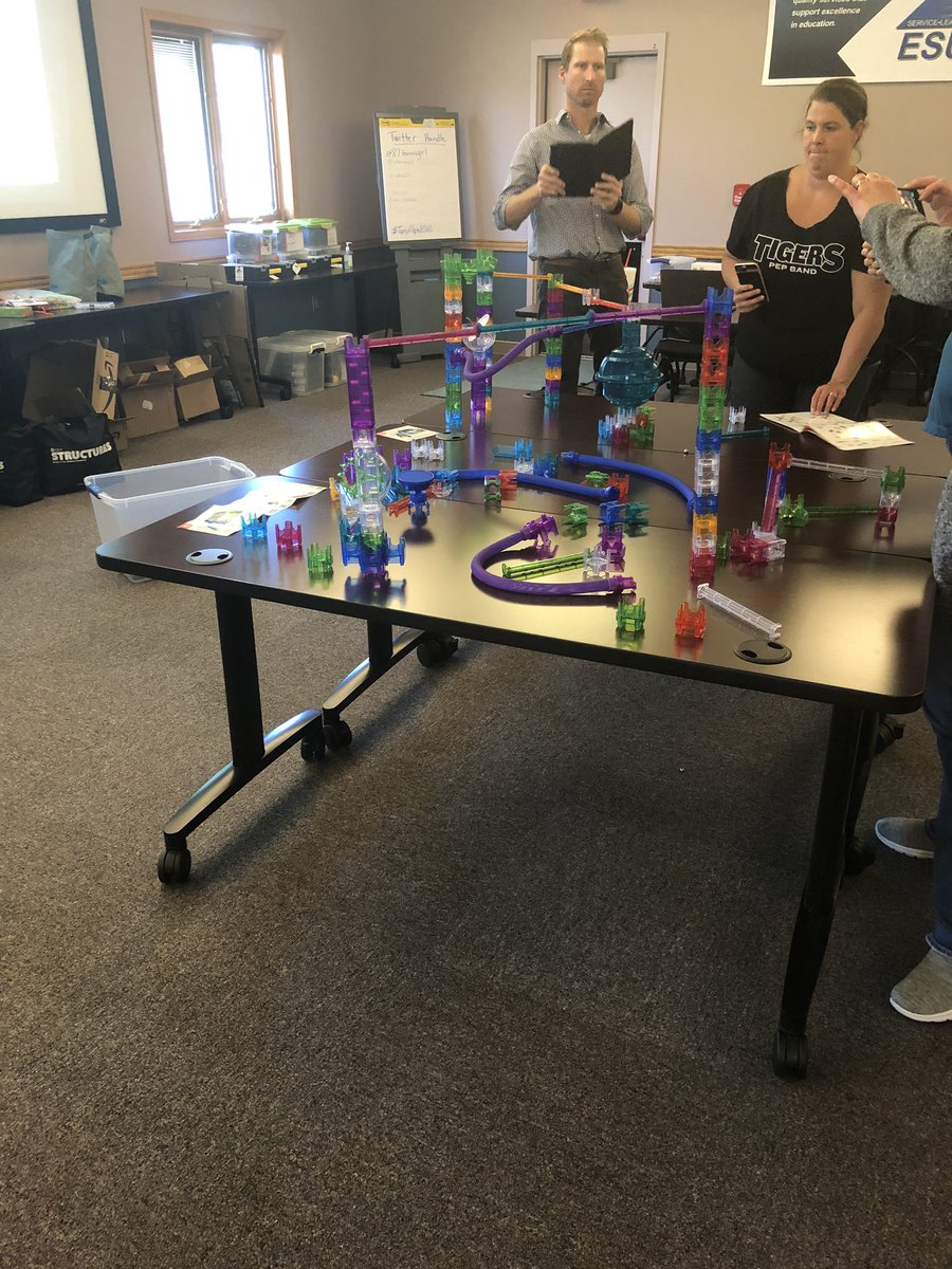 JenniGuthrie2's tweet photo. #qbamaze marble run @esu11 @87tennisgirl #turnituptoesu11 #gradclass https://t.co/4e0ZPFyfIl