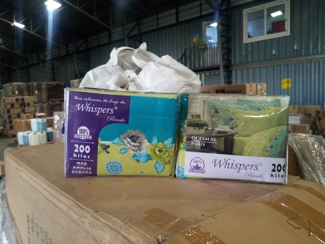 Hoy recibimos una linda donación de más de una tonelada de papas. También recibimos otra donación de varios set de sábanas nuevas .