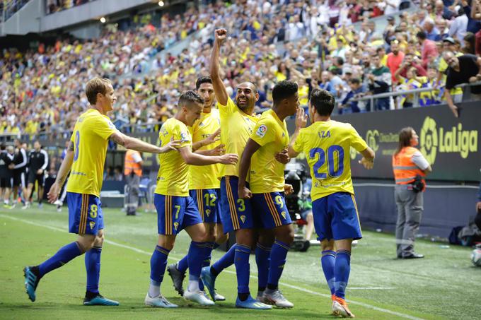 itimefootball's tweet photo. MANTENERSE EN LO ALTO DE LA TABLA MÁS DE 20 JORNADAS NO ES SUERTE, ES TRABAJO Y SACRIFICIO.

Hoy me gustaría hablar del equipo de mi tierra y del que siento que no se le valora como se debería, tachándolo de no jugar a nada o de tener suerte.

Dentro hilo! https://t.co/Lky2Hkygtz
