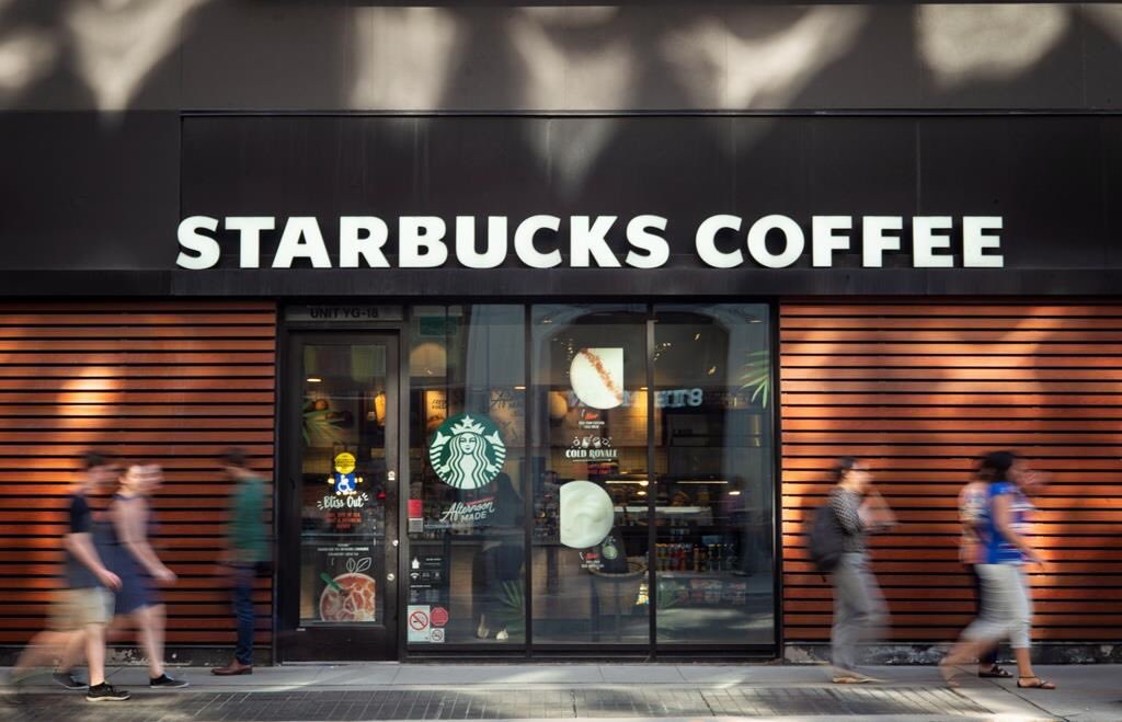 RichardCityNews's tweet photo. #BREAKING - Starbucks to close up to 200 of its Canadian locations as part of the fallout from covid-19. It would mean 17% of its total outlets in Canada closing up shop in 18 months. Starbucks is also eyeing 200 store closures in the US as it warns of a 45% sales drop. https://t.co/Jl5XpflWM6