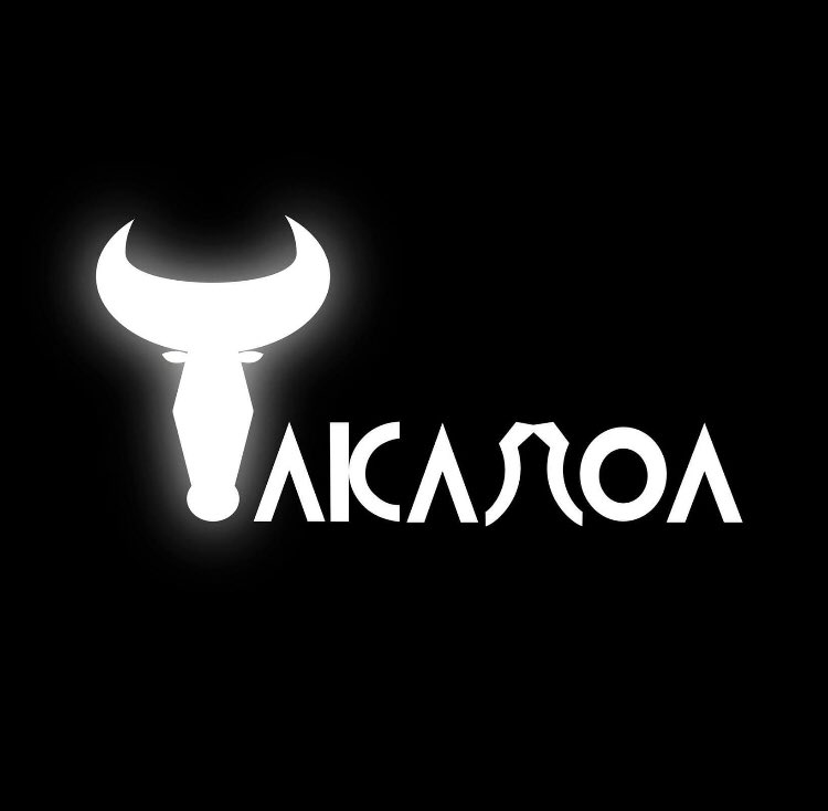 Takamoa Studio est présent sur les réseaux facebook, instagram, youtube et linkedin également.