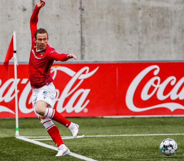 Lucas Arnold (@fotboltilucas) on Twitter photo One of my favourite pictures from pre-season, all credit to <a href="/haflidib/">Hafliði Breiðfjörð</a> and <a href="/olikalli17/">Ólafur Karl Finsen</a> One of my favourite pictures from pre-season, all credit to <a href="/haflidib/">Hafliði Breiðfjörð</a> and <a href="/olikalli17/">Ólafur Karl Finsen</a>