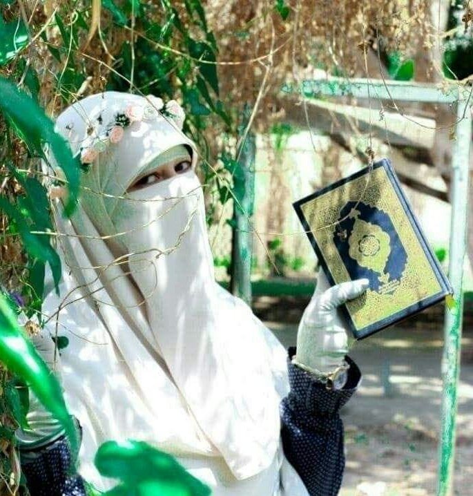 ChMRSGujjar's tweet photo. Quarantine is Quran-Time !! 

#ReadTheHolyBook 
#QuranHour
 #PositiveVibes #ThingsToDoInIsolation
#NPA https://t.co/bkL548bJDQ