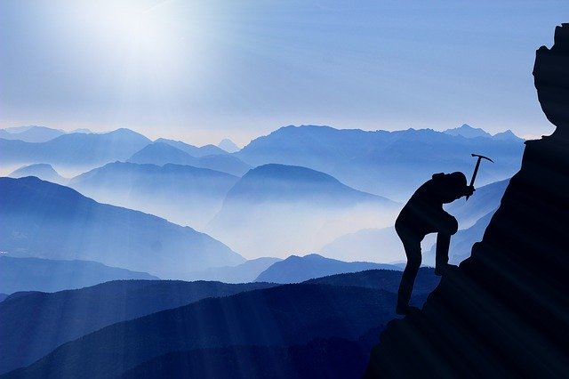 OU_LD_Team's tweet image. Reaching a goal doesn&apos;t need to be an uphill struggle.  Gradual increases in difficulty of #OnlineLearning activities help students to develop confidence and progress to their next level, #ModuleStructure 
oro.open.ac.uk/57277/