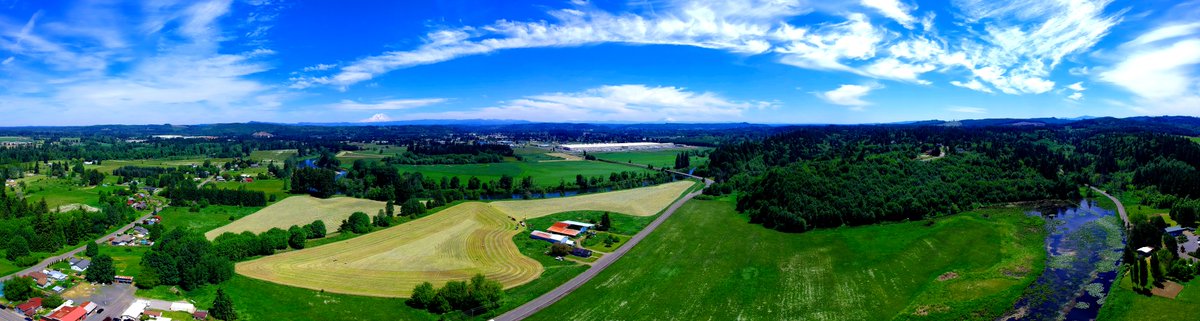JSG_Kristopher's tweet image. Thought I&apos;d share something different today ... I went out to fly my #DJI Spark and got this awesome shot a week or so back. Such a beautiful day!
#dronephotography #droneshot