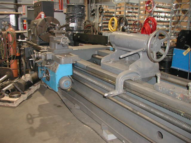 Machinetoolcomm's tweet photo. Used Lathes (Manual) For Sale - Tos Model SU80A 33” X 320”cc Engine Lathe https://t.co/VykcyH6Gg8 #lathe #enginelathe #mfg #machinetools #usedmachinery #toslathe #machineshop #metalcutting #turning #machinerydealer https://t.co/5ETJpwH1Oj