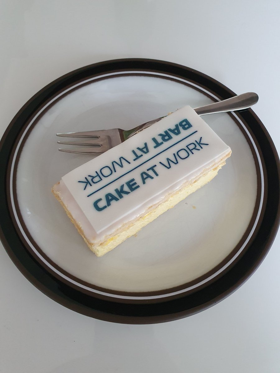 Bart_at_work's tweet photo. June 10 2013 I was at the Chamber of Commerce to officially register Bart at work. Today, 7 years later, still up and running! Celebrating in style. Also, this is what 1.5 meter #SocialDistance cake looks like π€£
#bartatwork #cakeatwork #StaySafe https://t.co/NTkIY3MmVL