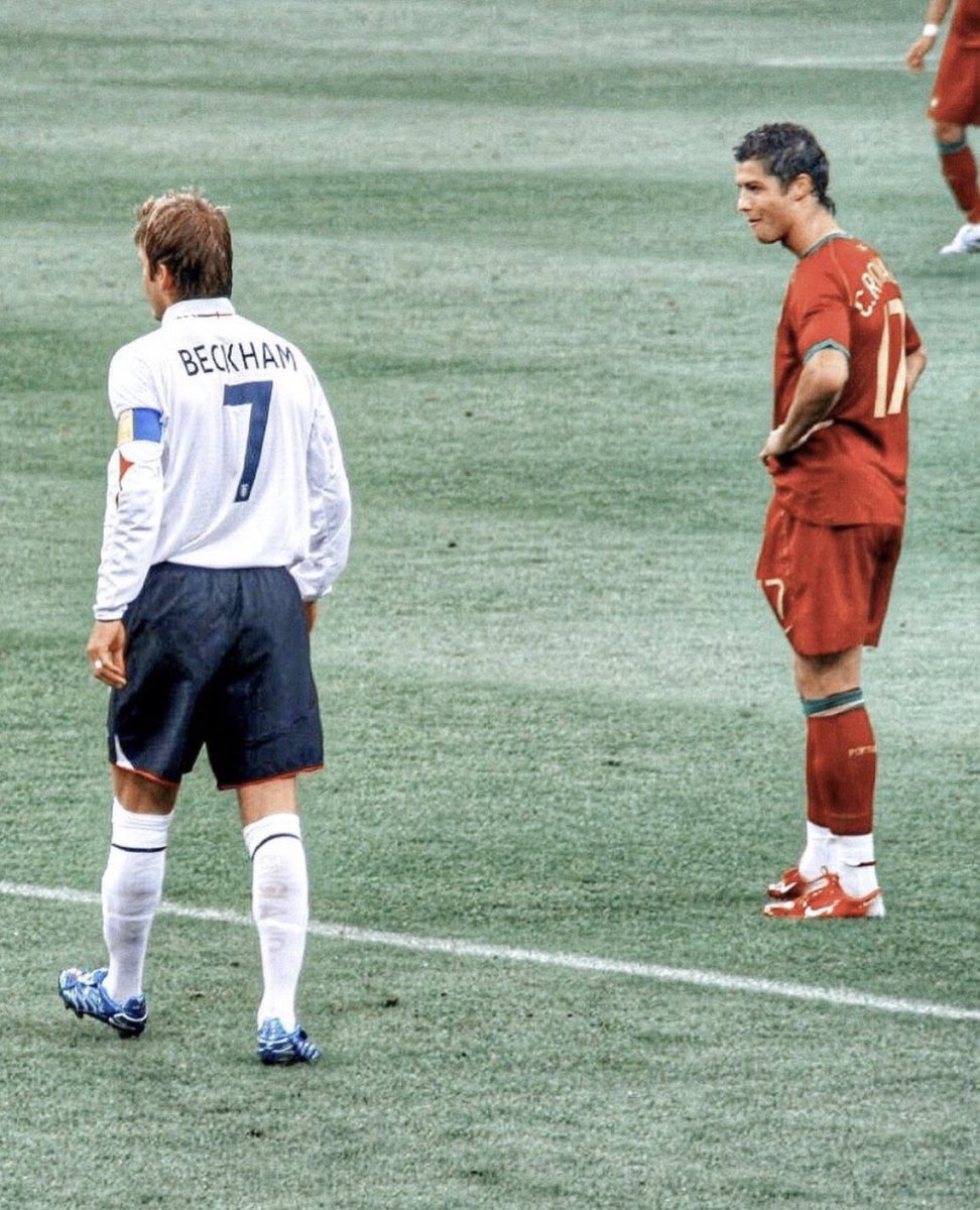 TeamCRonaldo's tweet photo. Cristiano Ronaldo x David Beckham — 🐐 https://t.co/6UVOLr2Z8D