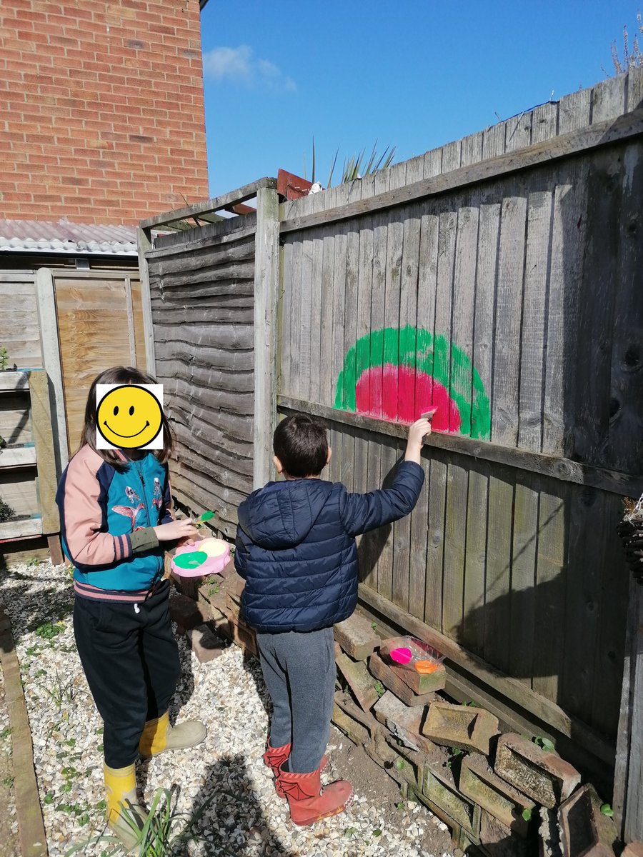 MonicaA52467027's tweet image. The rainbow project 
y4 and EYFS 
#thelearningproject