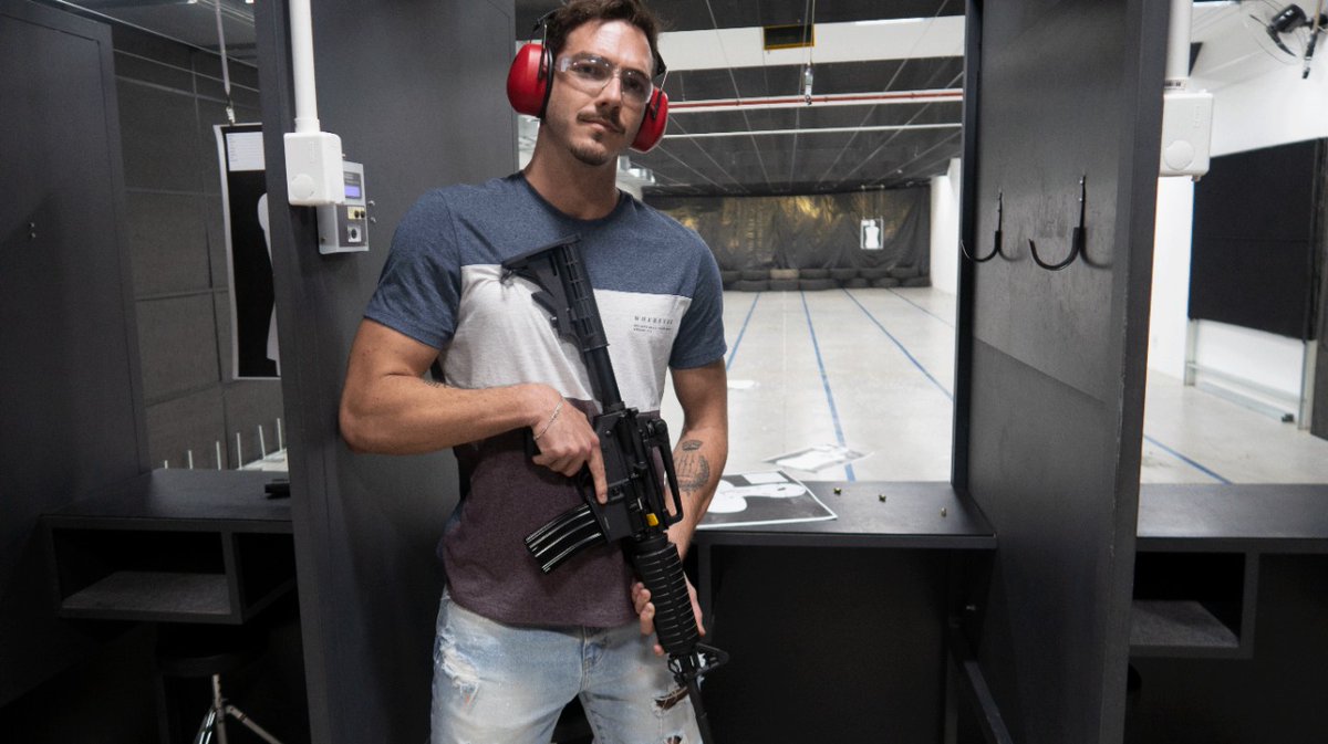 Meu nome junto com a foto simbolizam todos jogadores de FreeFas que existem #paz #cornos