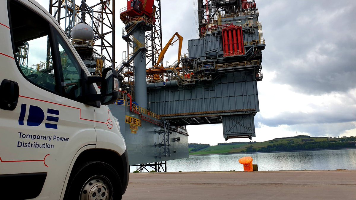 Our trusted rental team delivered a temporary power solution to one of our new customers yesterday.  
To help prepare an oil rig for its next voyage offshore, the short term requirement for 120mm lugged cables was met by an early IDE delivery. We’re on your side.