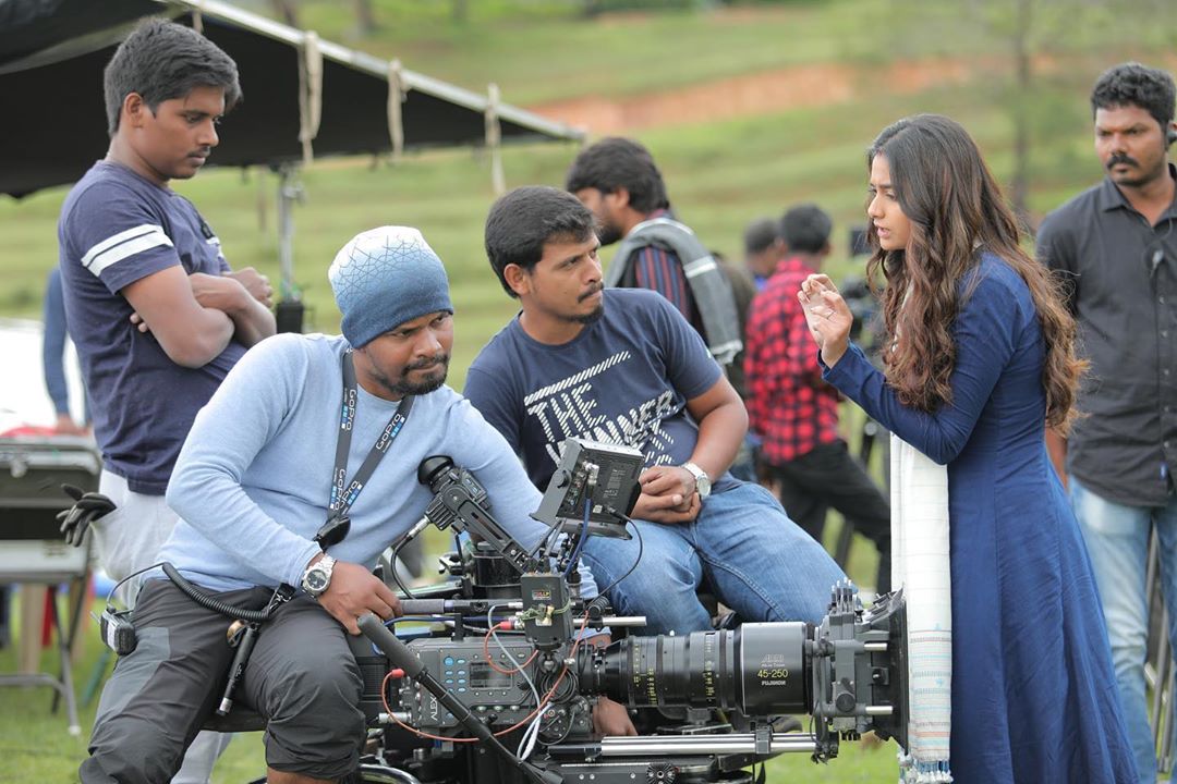 mageshyuvaraj's tweet image. @KeerthyOfficial latest insta post...

#penguim working still...