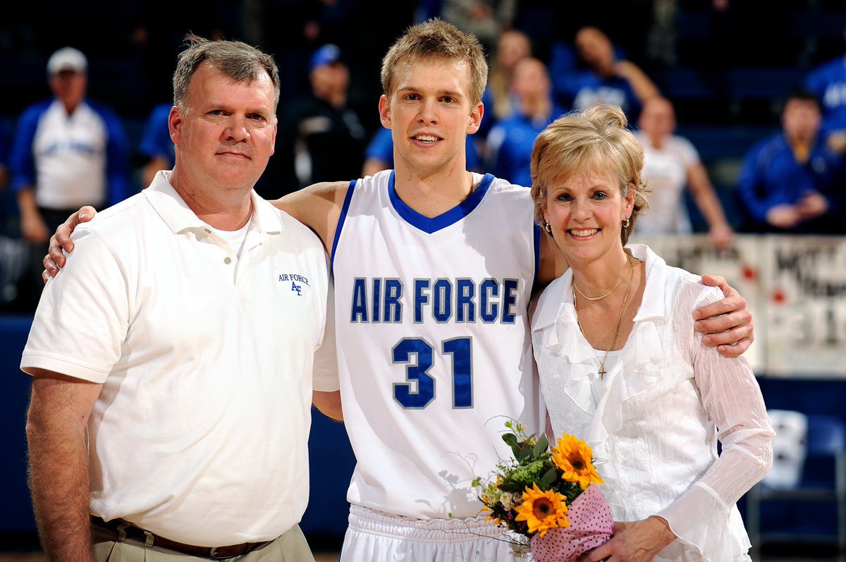 af_academy's tweet image. GradSpotlight: Maj. Matthew Holland, 2009 grad, is an acquisitions officer &amp;amp; program manager w/the Space Command and Control Program Office. Biggest advice for cadets: Be yourself, be genuine, &amp;amp; remember you rarely achieve anything on your own. @AF_MBB