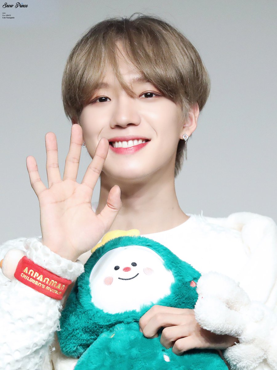 SNOWPRINCE_YM's tweet photo. 191117 
인싸들만 한다는 빠ㅎ염

#임영민 #LIMYOUNGMIN
#임영민_사랑해
#임영민_기다릴께 https://t.co/dF0DrCtGNc
