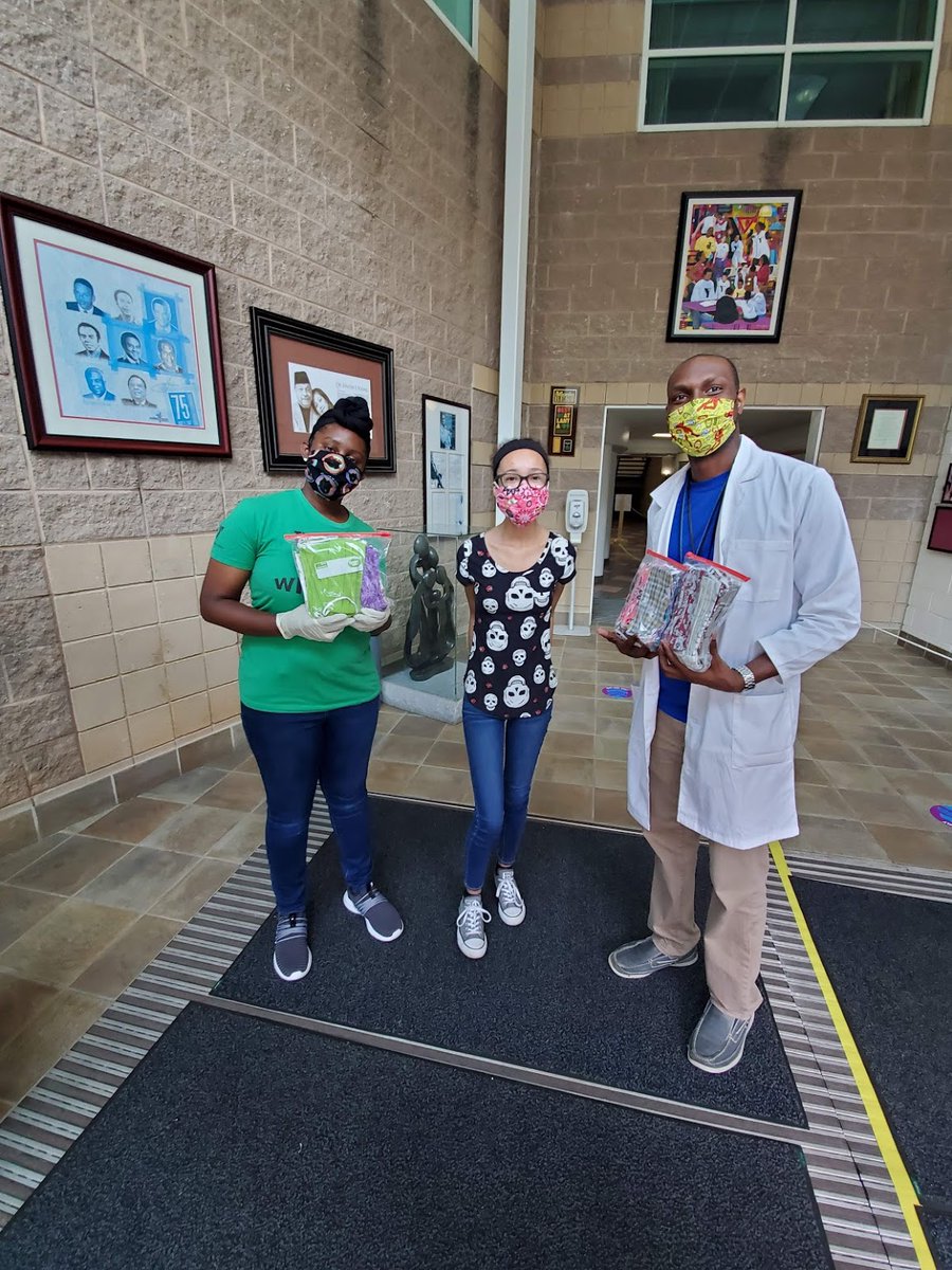 RoboChicks tweet media