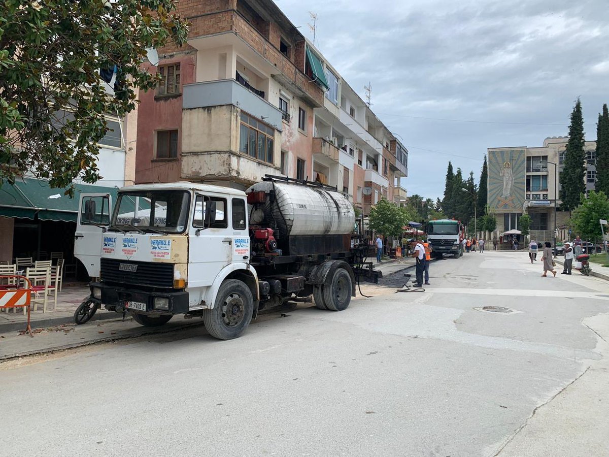 AkumAlbania's tweet photo. 💧 Lushnjë | Vijon puna 👷 🚧 me ritme të larta për ndërtimin e ujësjellësit të Lushnjës
👉52.000 banorë të qytetit të Lushnjës do të furnizohen 24 orë ujë të pijshëm 🚰 e me cilësi në 🎯 Maj 2021
Faza 2 e investimit 🇩🇪 🤝🇨🇭🤝 🇦🇱
#ujeperjeten #sdg6 #KfW #SECO #MIE #AKUM https://t.co/8WGW85VW7m