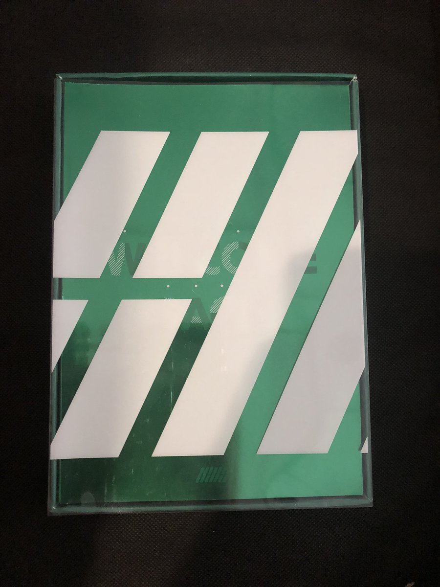 YunB_B's tweet photo. ขายบั้มเปล่า welcome back iKon 250 บาทค่ะ #ikon #ตลาดนัดไอค่อน #ตลาดนัดikon https://t.co/xuE7inJyrX