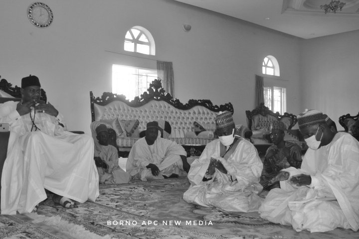B_APCNewMedia's tweet photo. Visit to the Shehu of Bama, by the Hon. Commissioner of @BSM_Environment, Hon. Mohammed Ahmed @KabirWanori Fnse, early today. https://t.co/A0AW4n3WzY