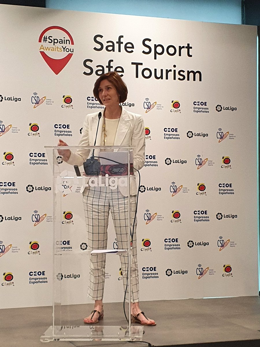 TurismoEspGob's tweet photo. 🗣 @IsabelMOliver en la presentación de la campaña conjunta #SpainAwaitsYou: "En estos meses de tanta incertidumbre hemos trabajado mucho, con seriedad y rigor, y ahora España está preparada para dar seguridad y confianza a quienes nos visiten". https://t.co/A7zrU03JiV