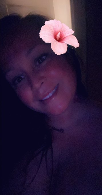 A few late night pics. I got a little too much sun and woke up puking today but before that I was feeling